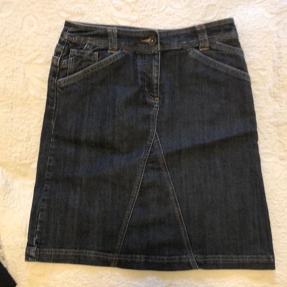 Contrast denim skirt. Size 7. - Picture 1 of 7